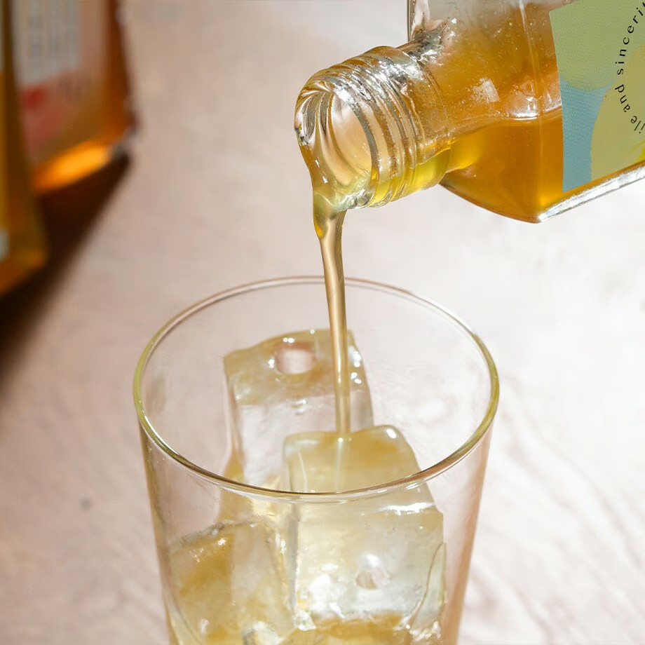 てんさい糖を使った植物性発酵飲料「NICOMACO(ニコマコ)」